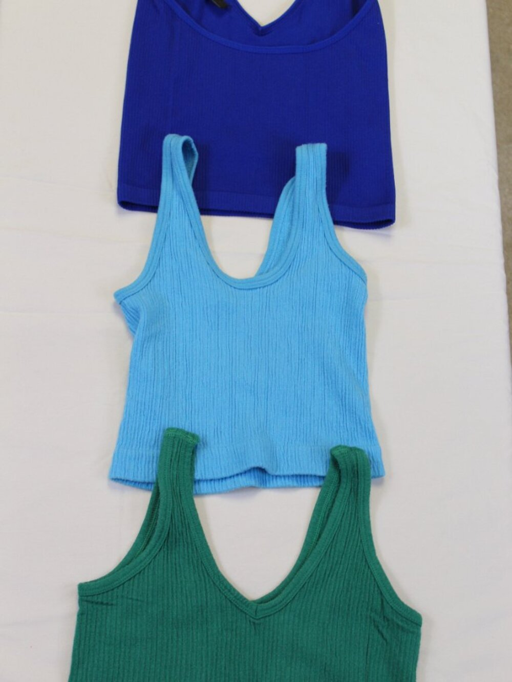 Out From Under UO Cropped Tank Bundle S Ribbed V Neck Halter Y2K - Picture 10 of 11